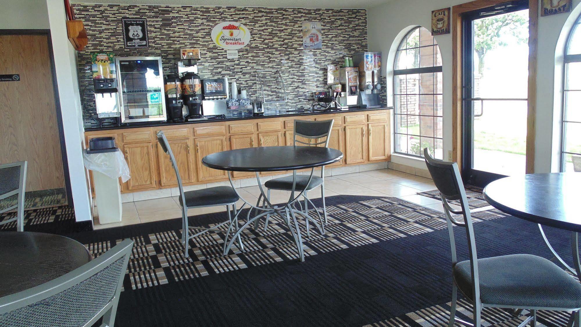 Super 8 By Wyndham Sapulpa/tulsa Area